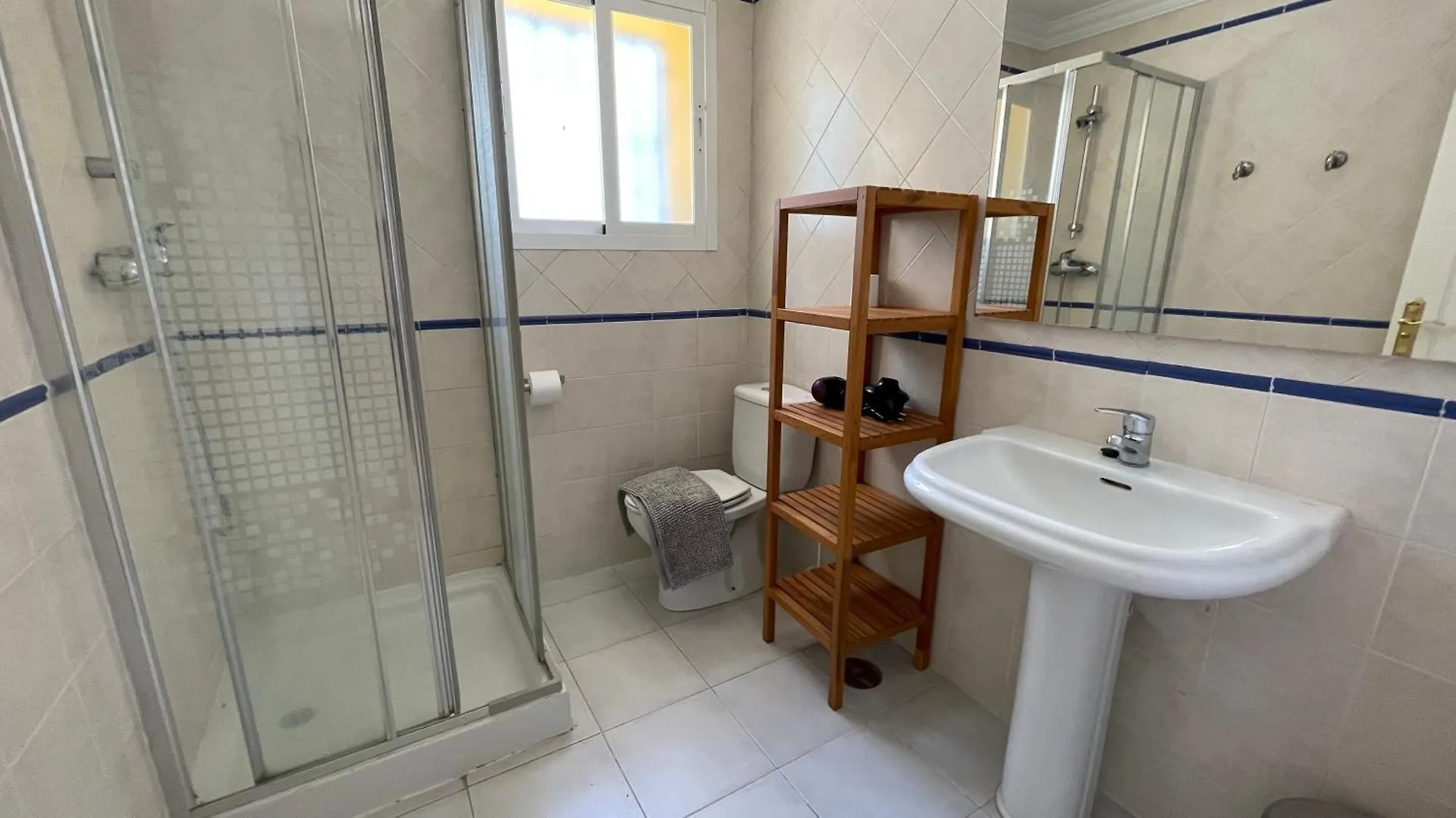 Apartment Intermobiliaria Rentals - Puerto Alto B4 6 Estepona Spain