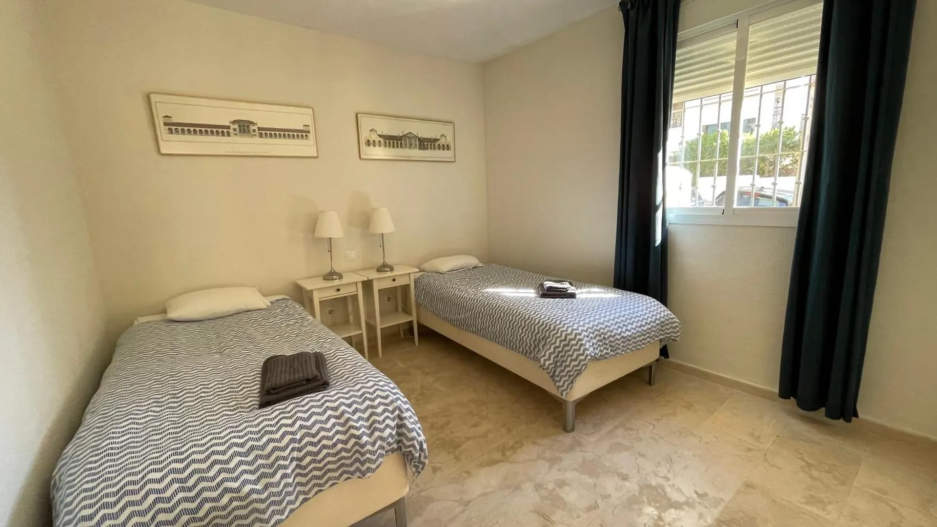 Apartment Intermobiliaria Rentals - Puerto Alto B4 6 Estepona Spain